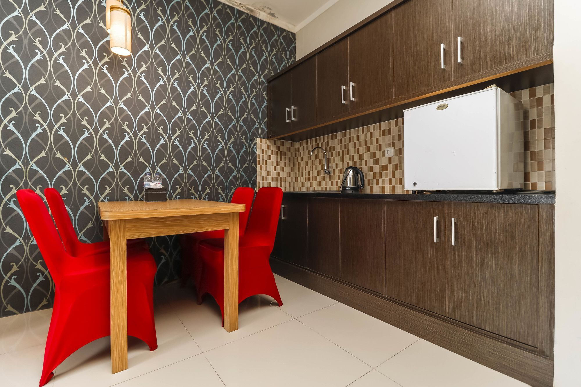 Reddoorz Plus Near Pantai Losari Macáçar Exterior foto
