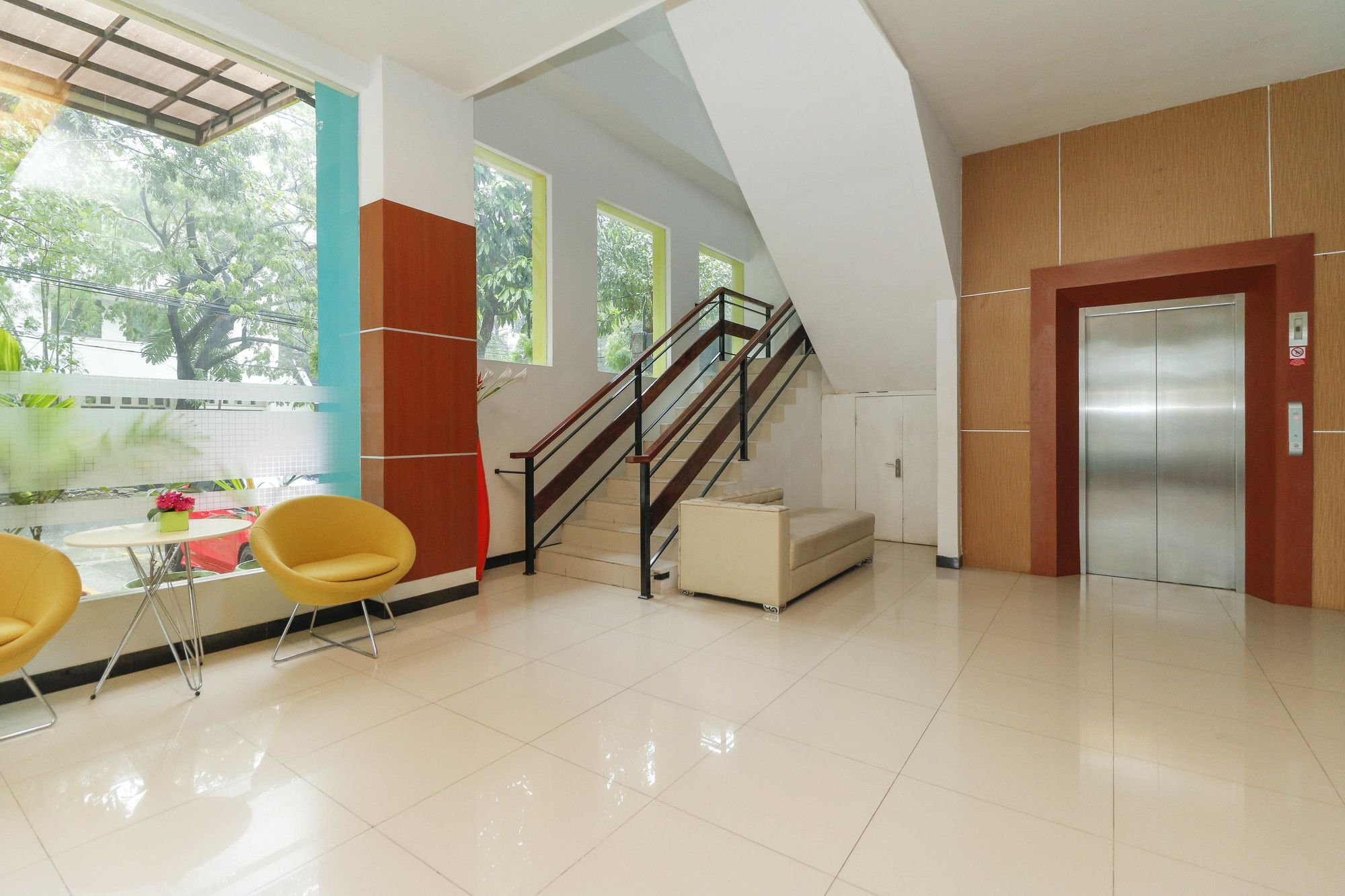 Reddoorz Plus Near Pantai Losari Macáçar Exterior foto